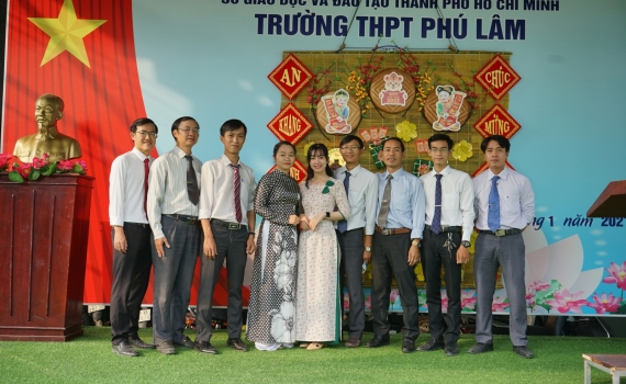 Tổ bộ môn Toán - Trường THPT Phú Lâm