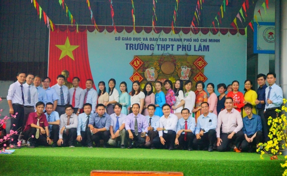 Tổ bộ môn Ngữ văn - Trường THPT Phú Lâm
